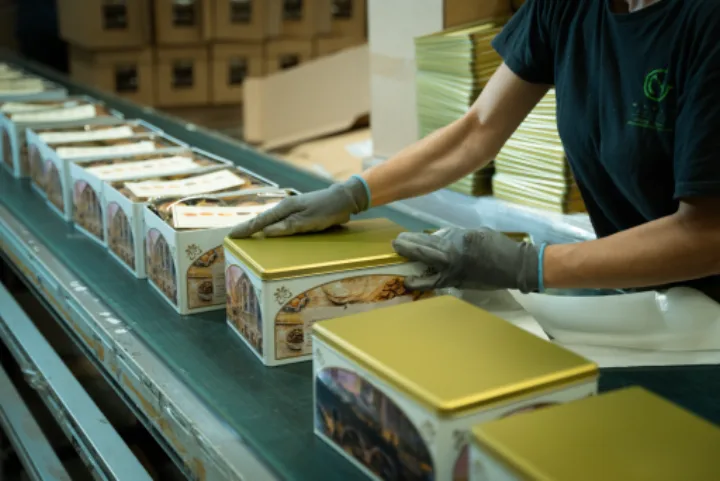 Co-packing